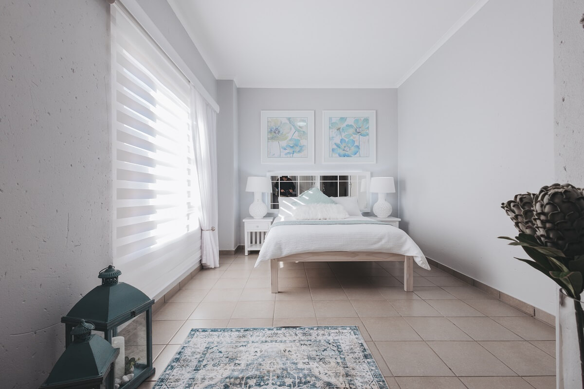 BACHELOR Unit 10 Photo